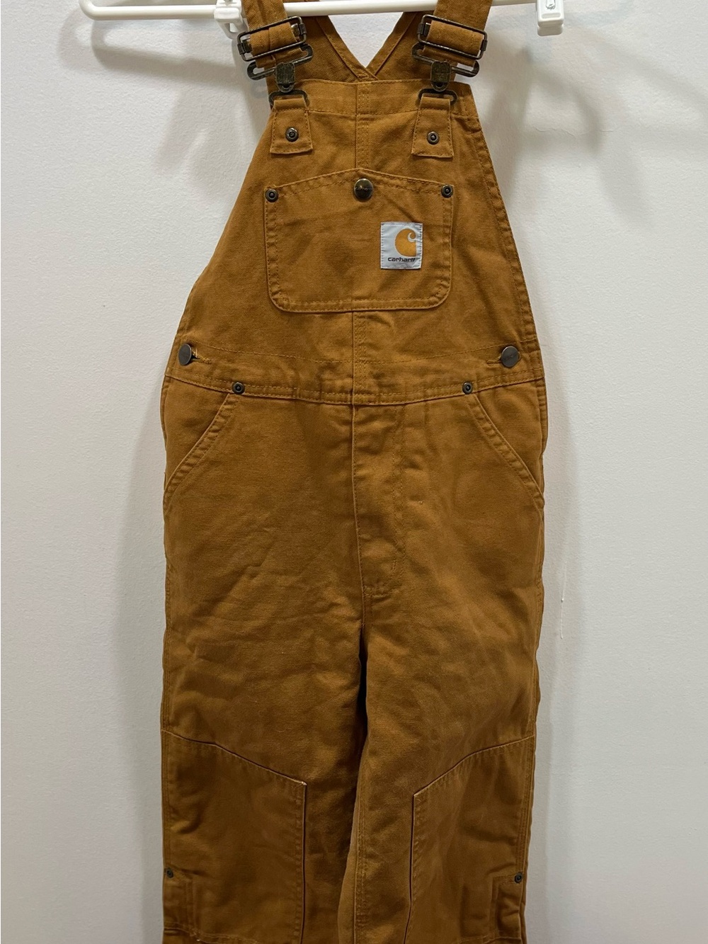 Carhartt Youth Overalls size 6. Reinforced knees, adjustable straps